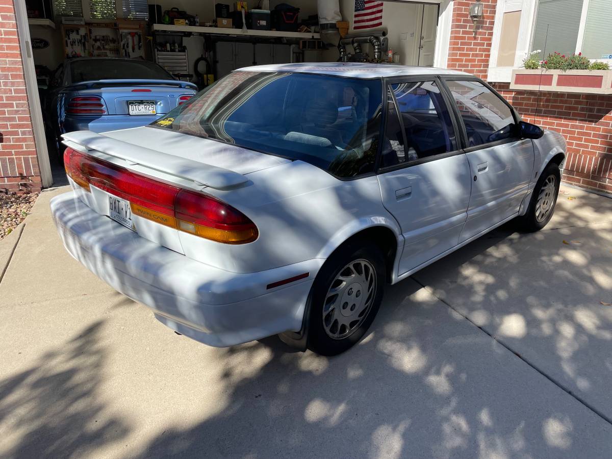 Saturn-sl2-1994-white-4