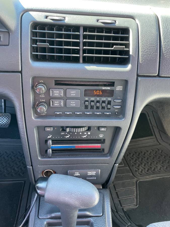 Saturn-sl2-1994-white-6
