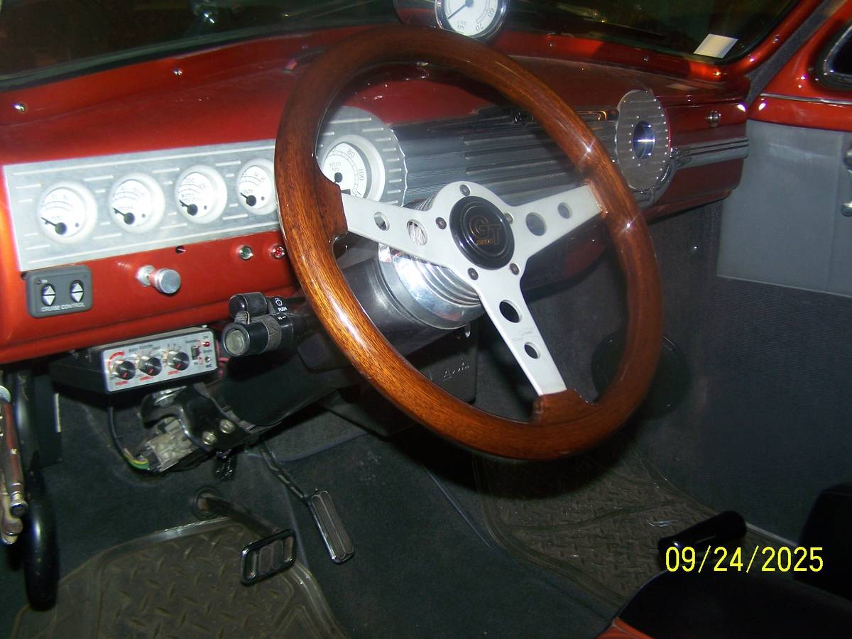Sedan-delivery-1947-custom-15