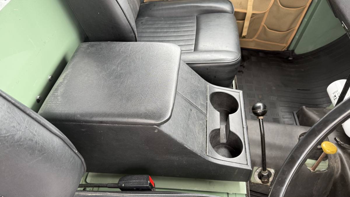 Series-3-land-rover-diesel-1974-green-10