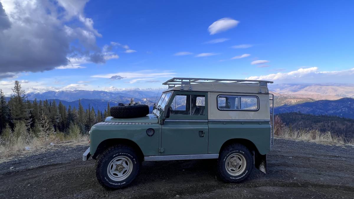 Series-3-land-rover-diesel-1974-green-19