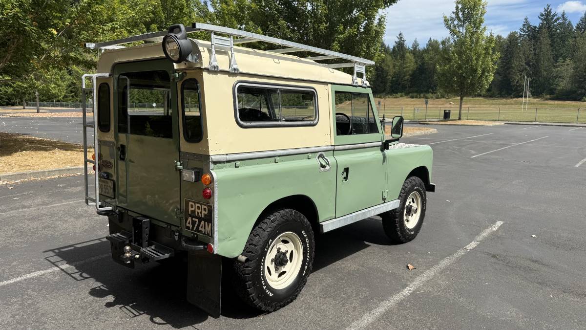 Series-3-land-rover-diesel-1974-green-5