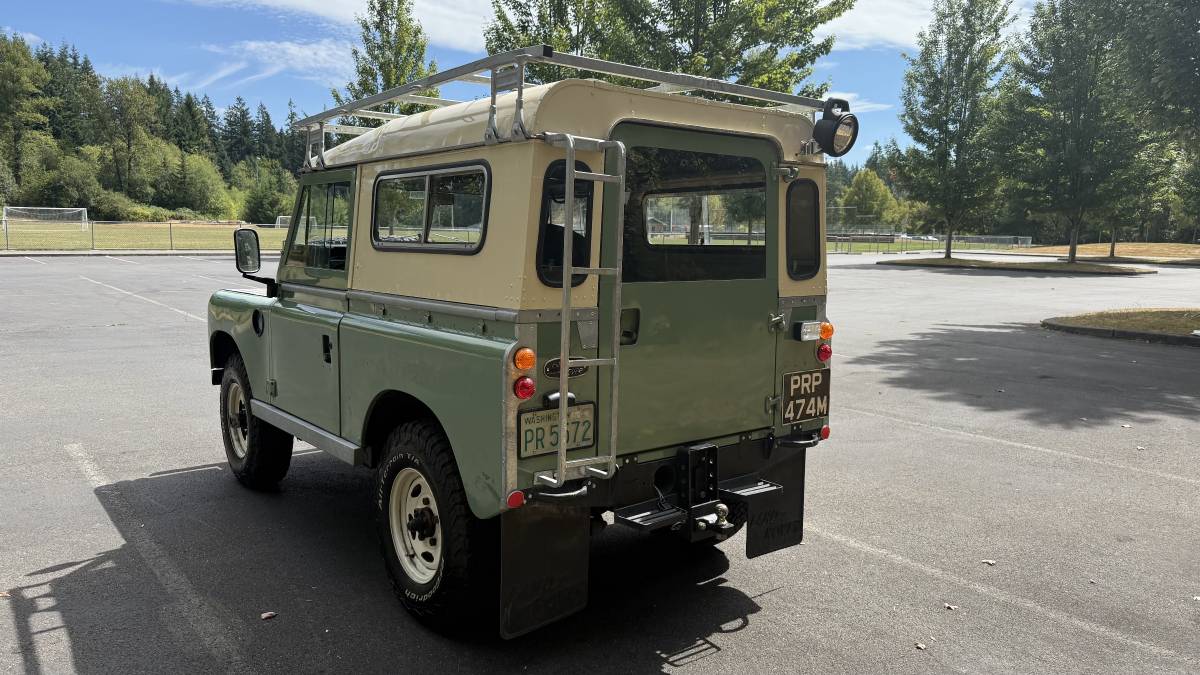 Series-3-land-rover-diesel-1974-green-6