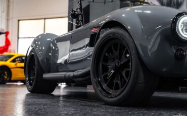 Shelby-Cobra-427-1965-Coupe-3