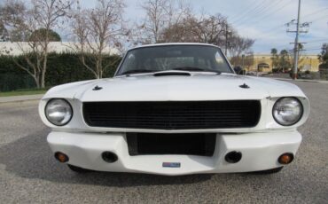 Shelby-Gt350-1966-White-Black-2