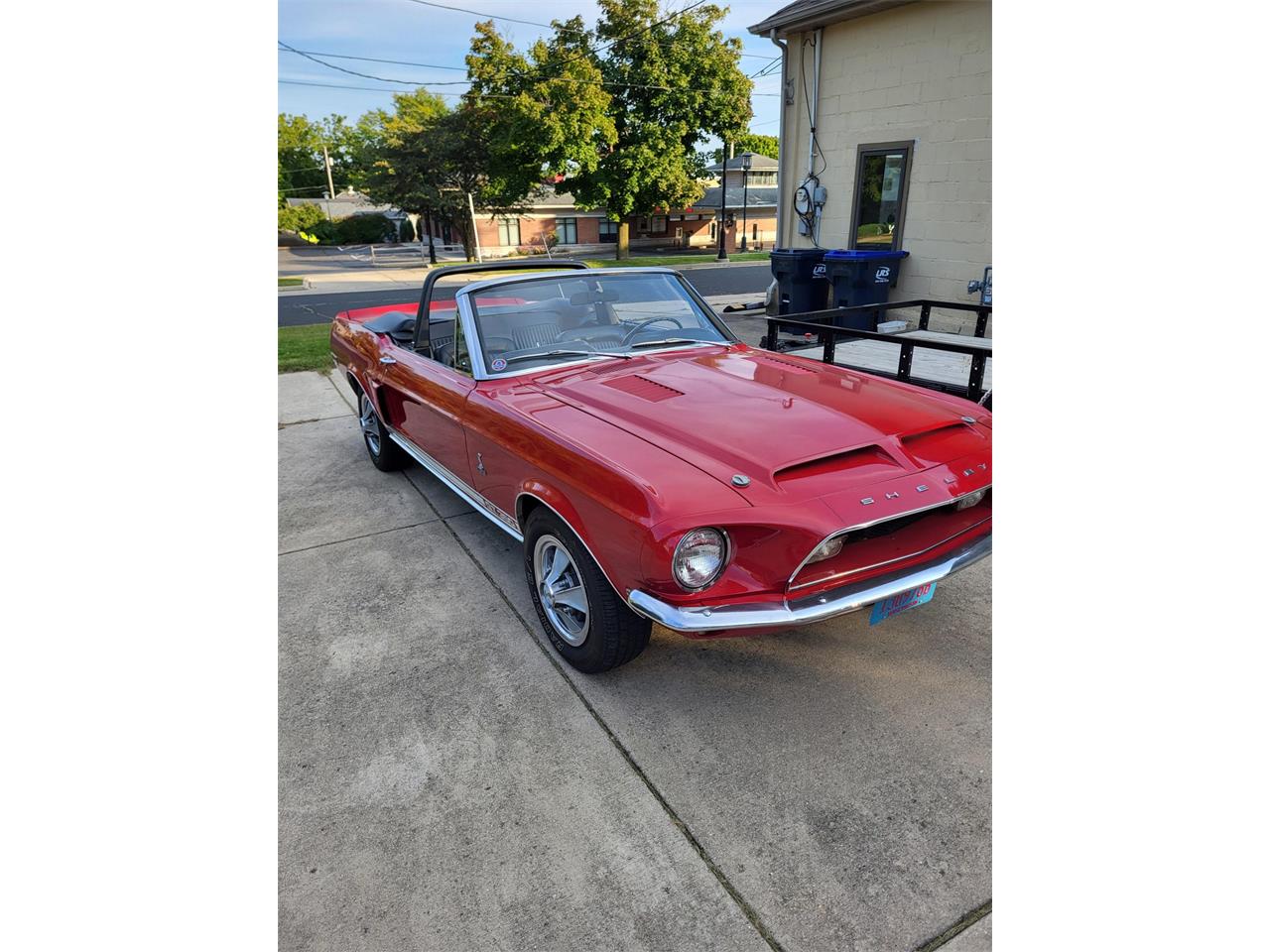 Shelby-Gt350-1968-Candyapple-Red-Black-1