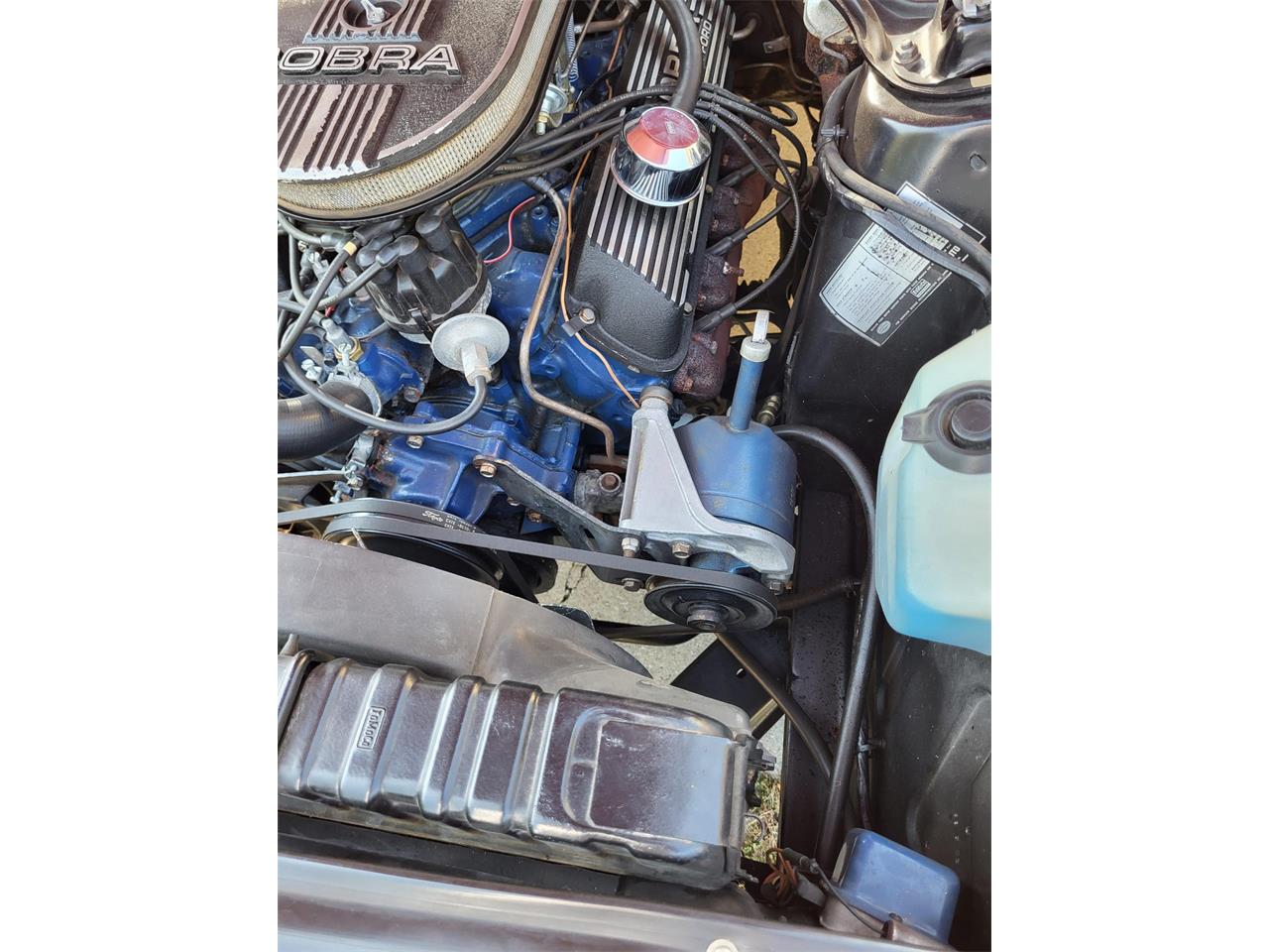 Shelby-Gt350-1968-Candyapple-Red-Black-2