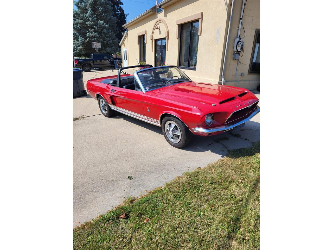 Shelby-Gt350-1968-Candyapple-Red-Black-6