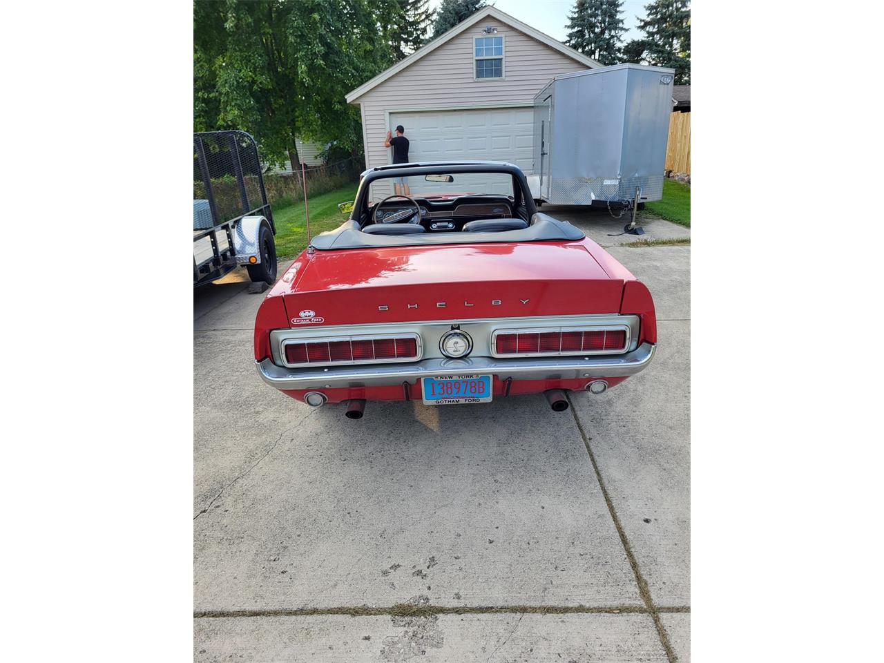 Shelby-Gt350-1968-Candyapple-Red-Black-8