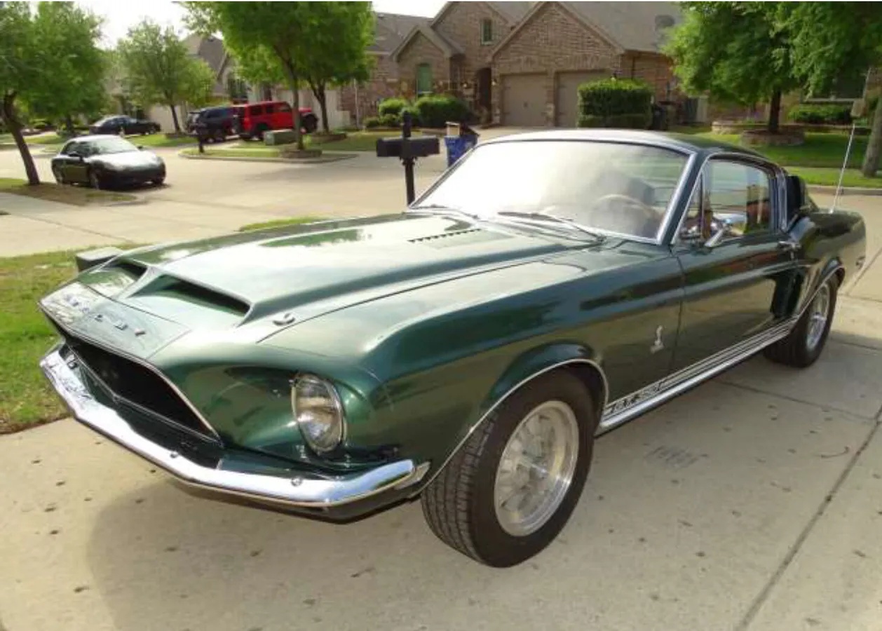 Shelby-Gt350-1968-Dark-Metallic-Green-Saddle-1