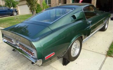 Shelby-Gt350-1968-Dark-Metallic-Green-Saddle-2