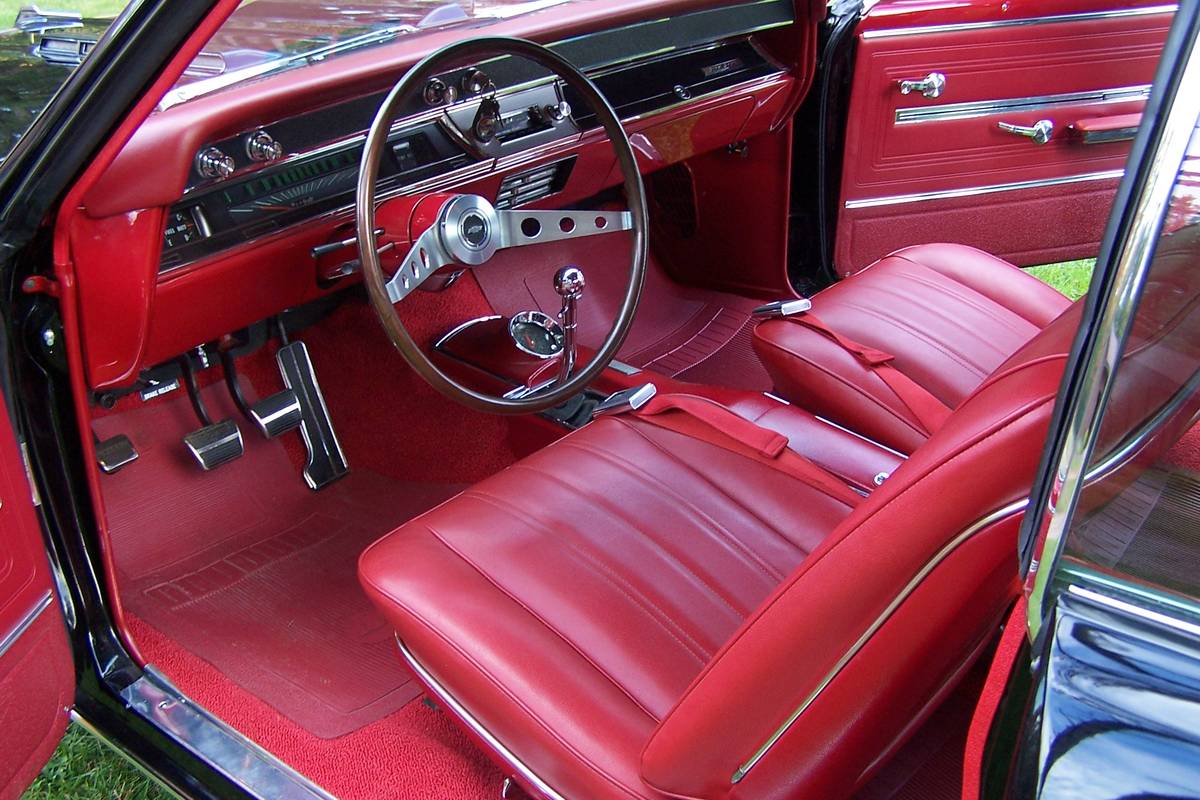 Ss-396-chvelle-1966-black-13