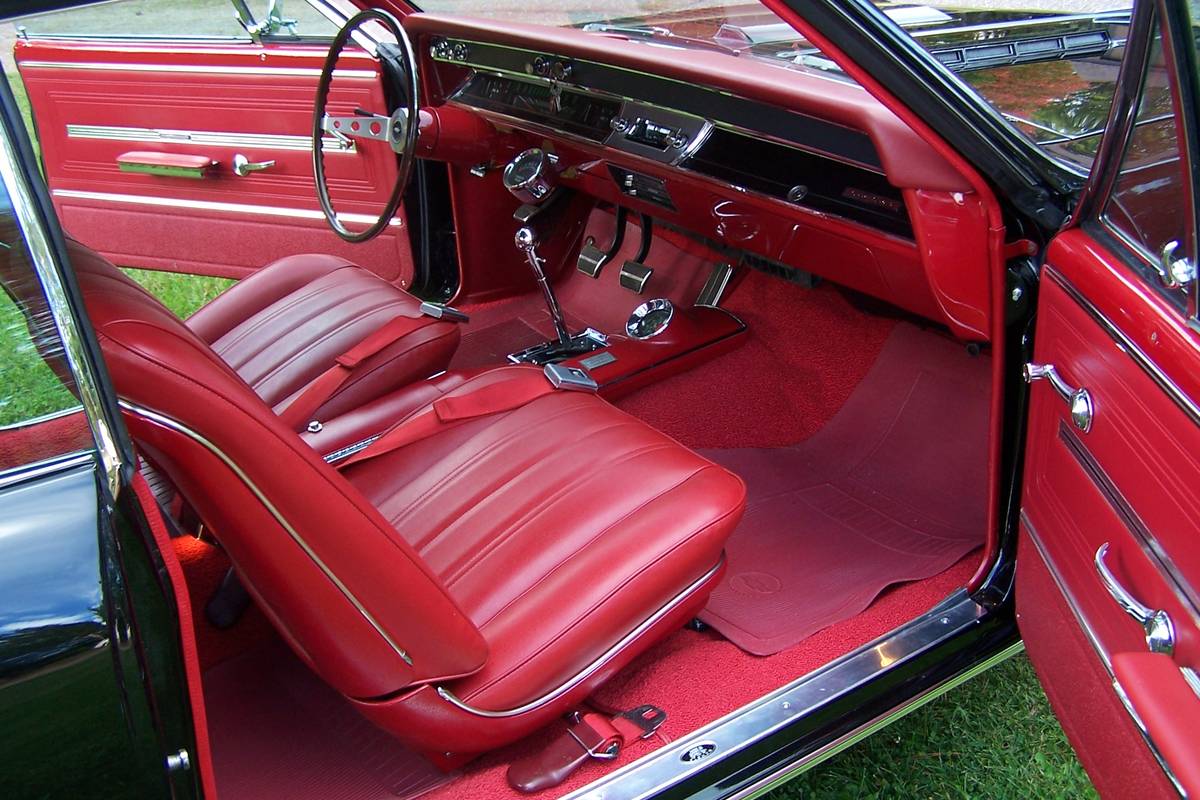 Ss-396-chvelle-1966-black-14