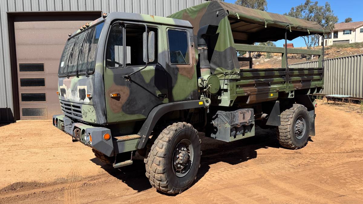 Stewart-amp-stevens-m1078-diesel-1996-green-3