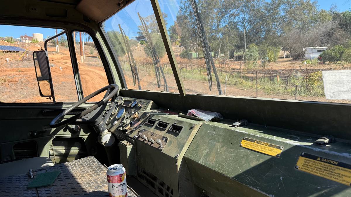 Stewart-amp-stevens-m1078-diesel-1996-green-5
