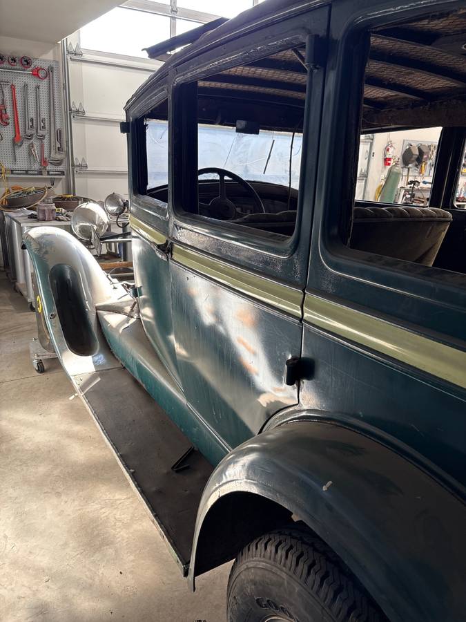Studebaker-1930-green-1