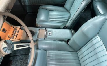 Studebaker-Avanti-1963-14