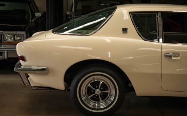 Studebaker-Avanti-1963-2-Door-Coupe-1
