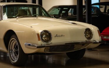 Studebaker-Avanti-1963-2-Door-Coupe-12