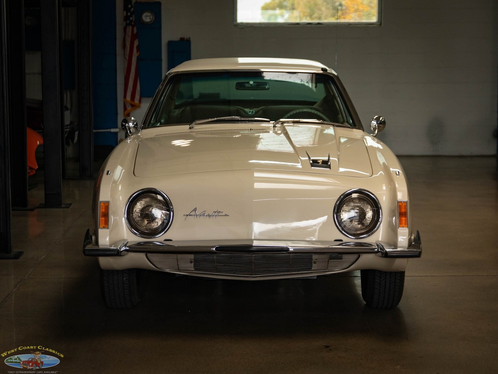 Studebaker-Avanti-1963-2-Door-Coupe-13