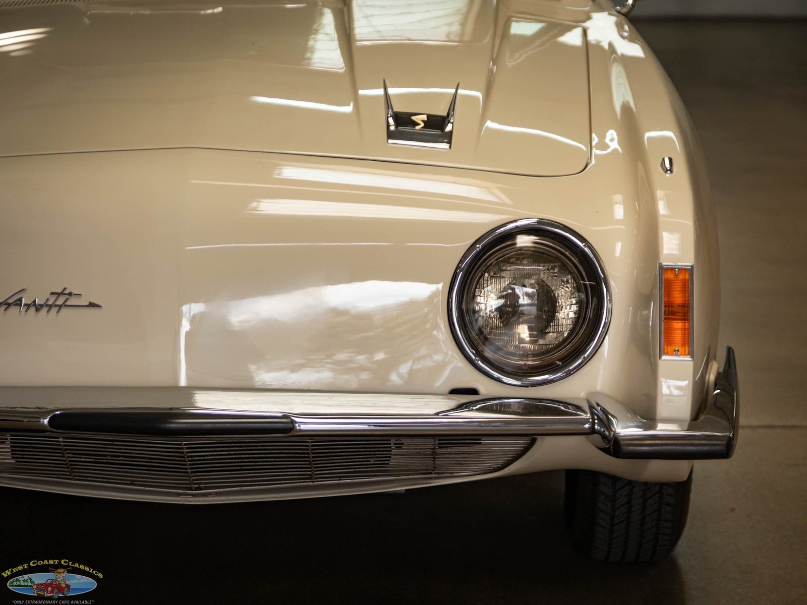 Studebaker-Avanti-1963-2-Door-Coupe-16