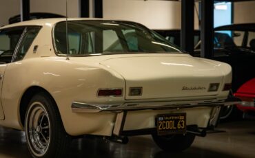 Studebaker-Avanti-1963-2-Door-Coupe-23