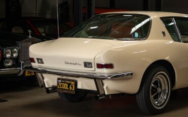 Studebaker-Avanti-1963-2-Door-Coupe-25