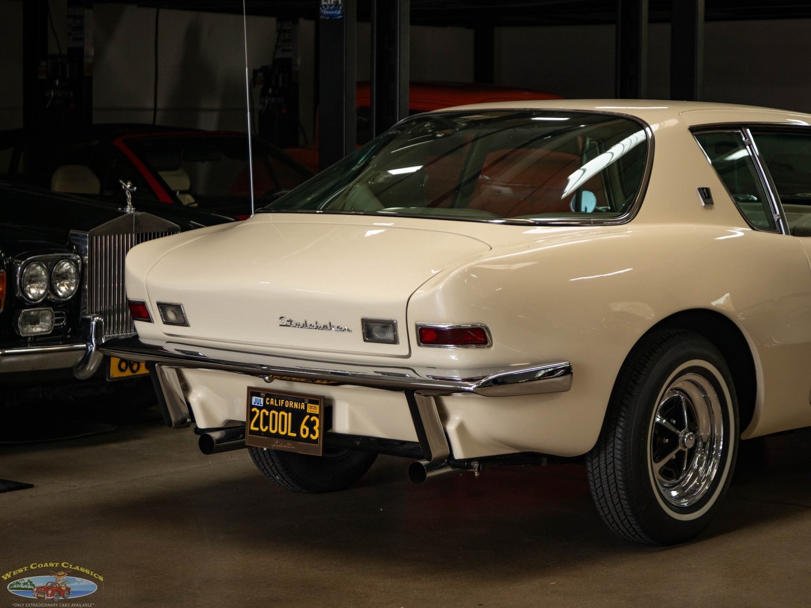 Studebaker-Avanti-1963-2-Door-Coupe-25