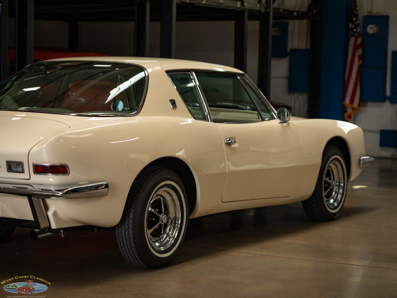 Studebaker-Avanti-1963-2-Door-Coupe-26