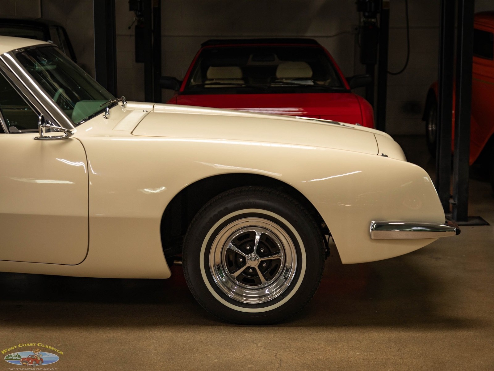 Studebaker-Avanti-1963-2-Door-Coupe-3