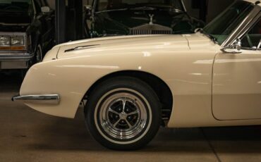 Studebaker-Avanti-1963-2-Door-Coupe-4
