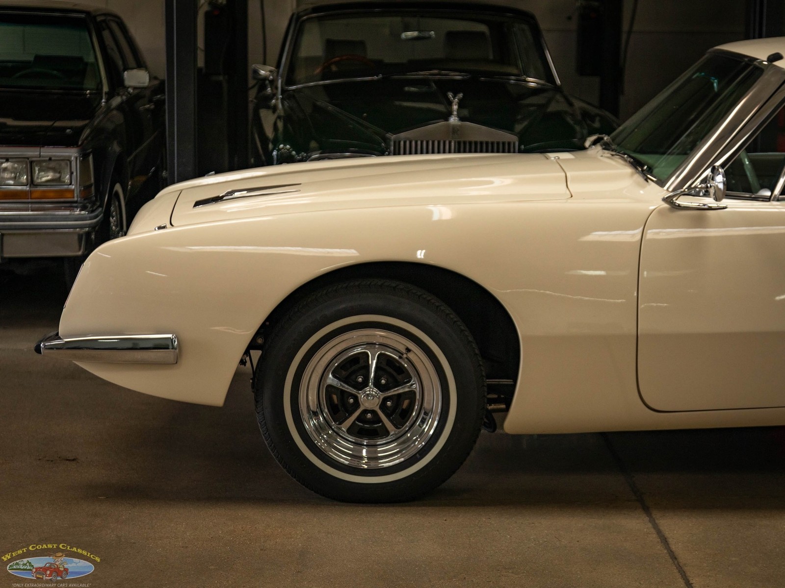 Studebaker-Avanti-1963-2-Door-Coupe-4