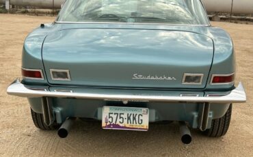 Studebaker-Avanti-1963-3