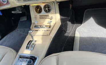 Studebaker-Avanti-1963-Coupe-14