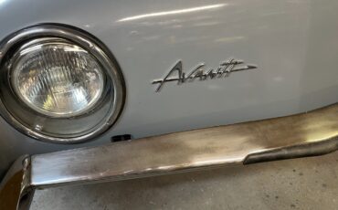 Studebaker-Avanti-1963-Coupe-34