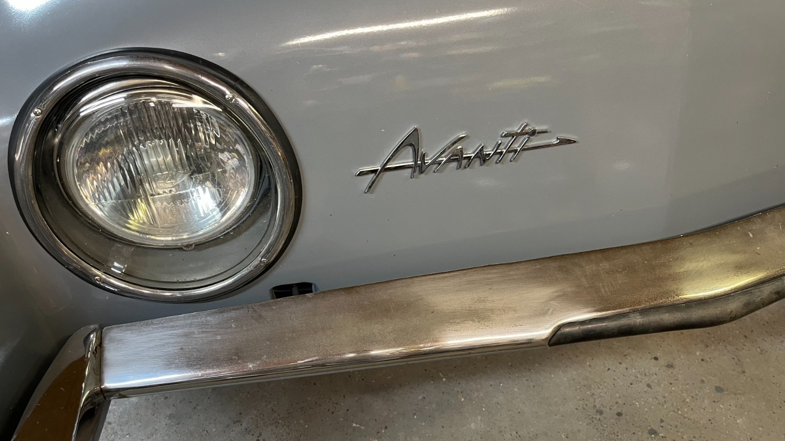 Studebaker-Avanti-1963-Coupe-34