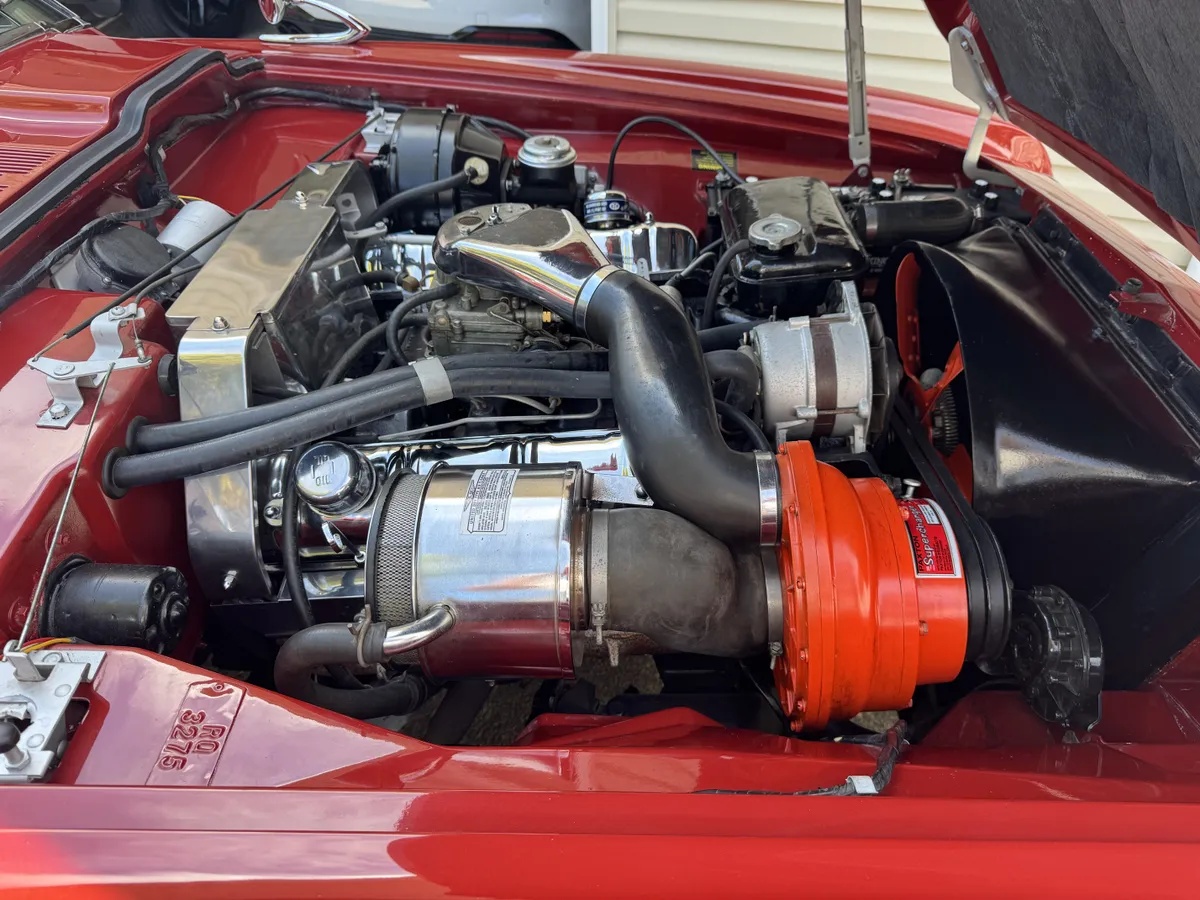 Studebaker-Avanti-1963-Red-Fawn-11