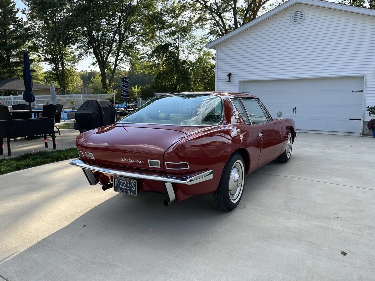 Studebaker-Avanti-1963-Red-Fawn-3