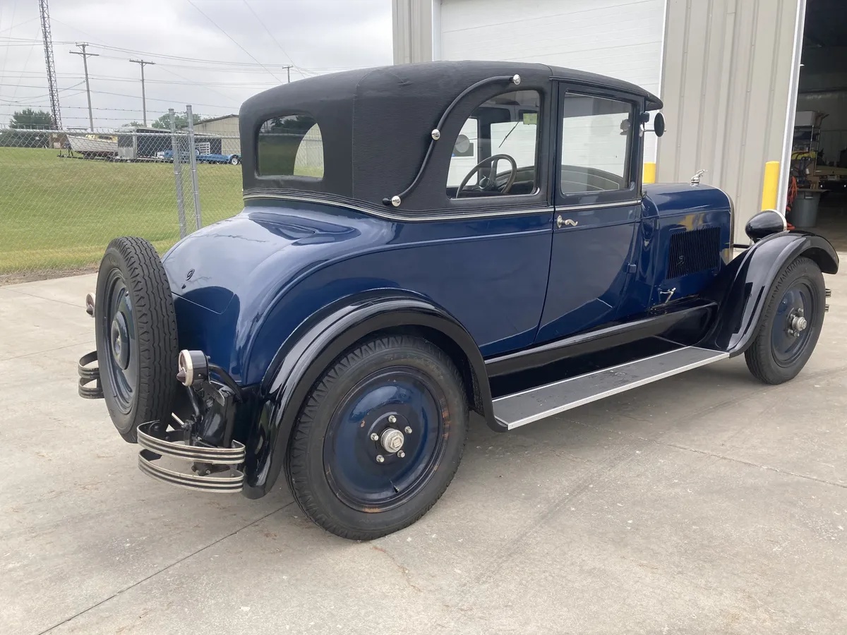 Studebaker-Commander-1927-1