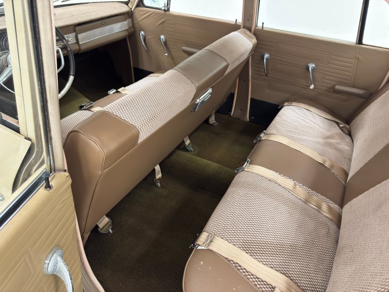 Studebaker-Lark-1964-Golden-Sand-Metallic-Tan-2