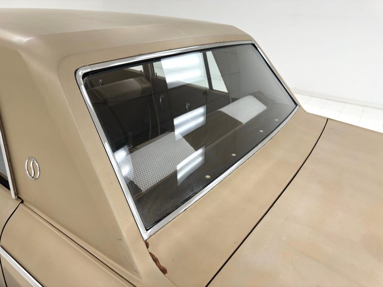 Studebaker-Lark-1964-Golden-Sand-Metallic-Tan-24