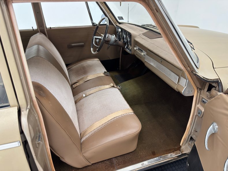Studebaker-Lark-1964-Golden-Sand-Metallic-Tan-4
