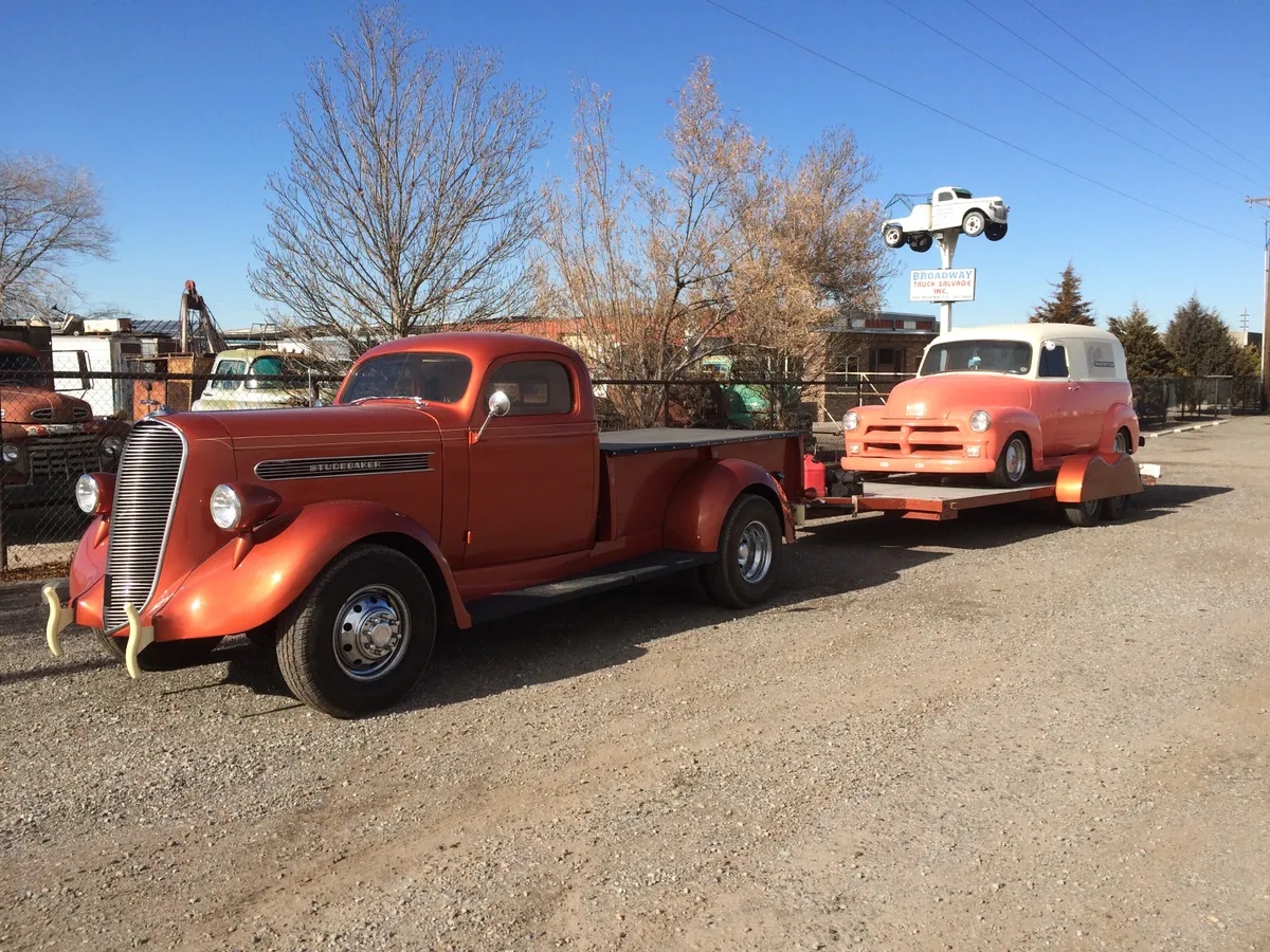 Studebaker-Pickup-1940-Orange-Crush-Pearl-Orange-2