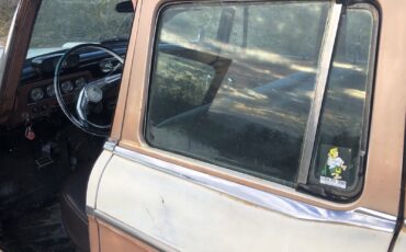 Studebaker-Wagonaire-1957-18