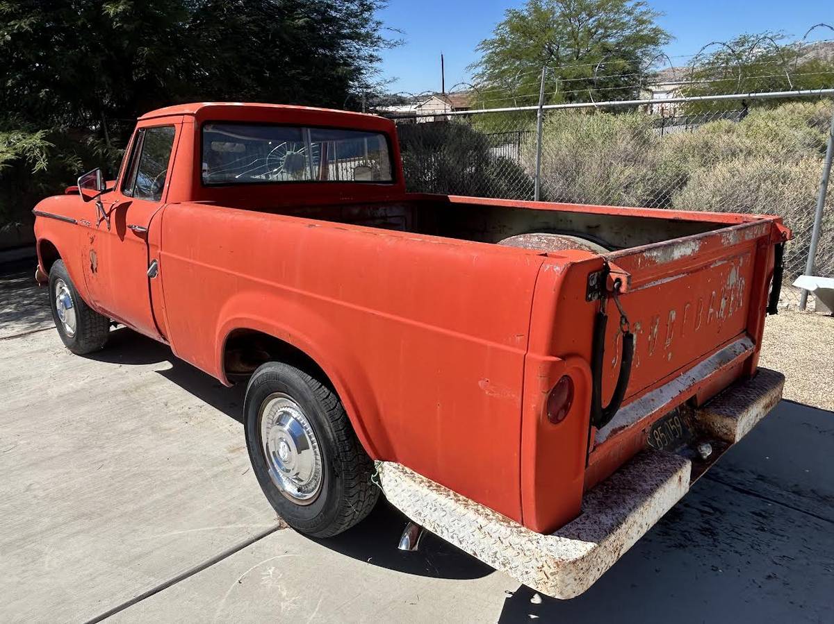 Studebaker-champ-pickup-1964-orange-14