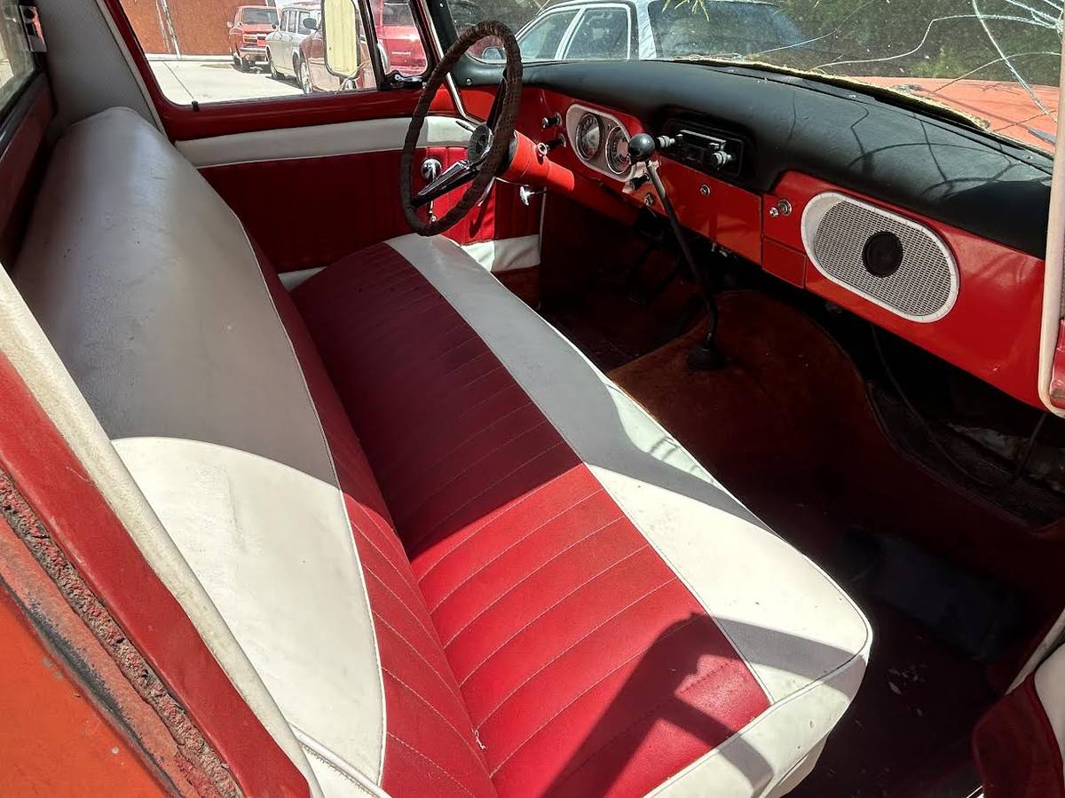 Studebaker-champ-pickup-1964-orange-2