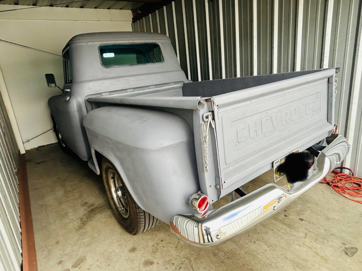 Studebaker-champion-1952-grey-2