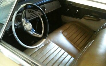 Studebaker-golden-hawk-1957-1