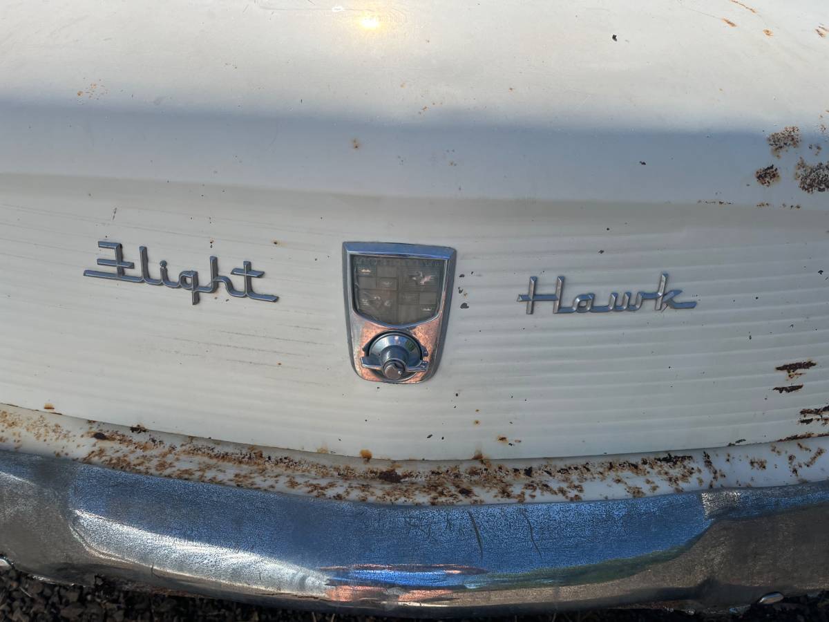Studebaker-gt-hawk-1962-white-32