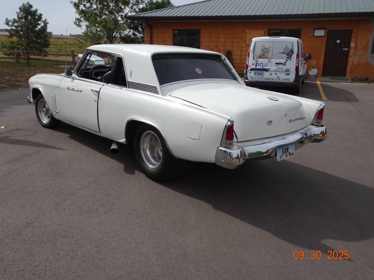 Studebaker-hawk-gt-1964-white-5